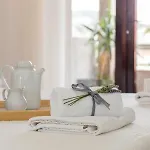 And Marija חוואר