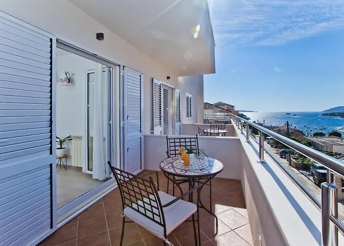 And Marija * 赫瓦尔