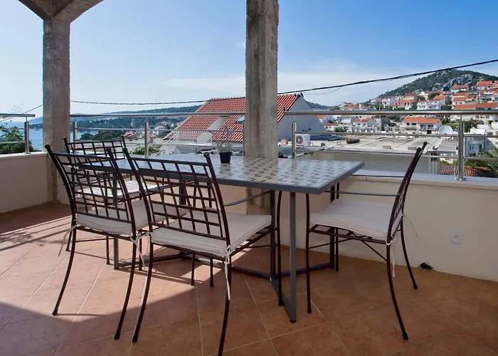 And Marija * 赫瓦尔