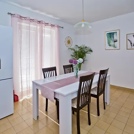 And Marija * Хвар