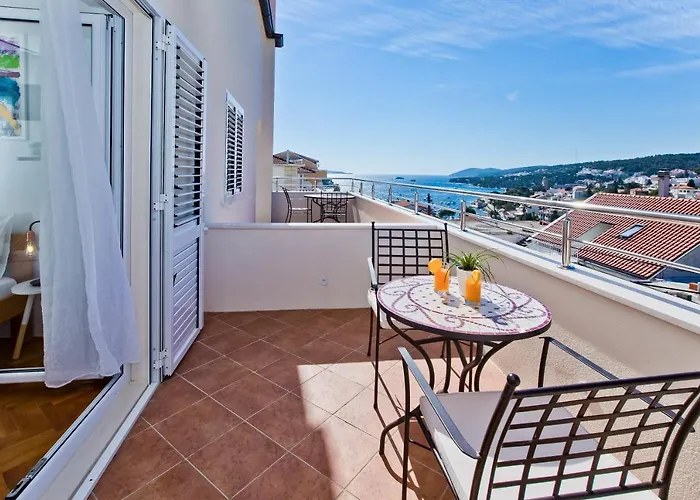 Appartement And Marija Hvar Town