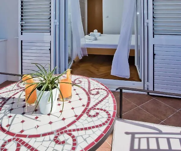 And Marija Appartement Hvar Town