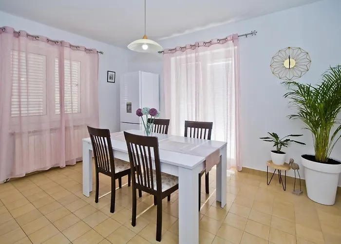 And Marija Appartement *