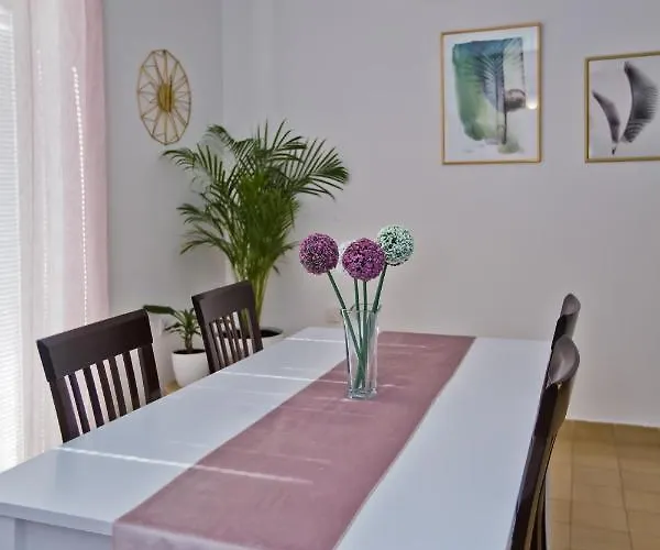 And Marija Appartement Hvar Town