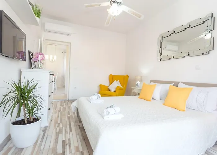 And Marija Appartement Hvar Town